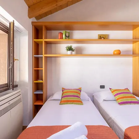 By The Ferry - Appartement Menaggio